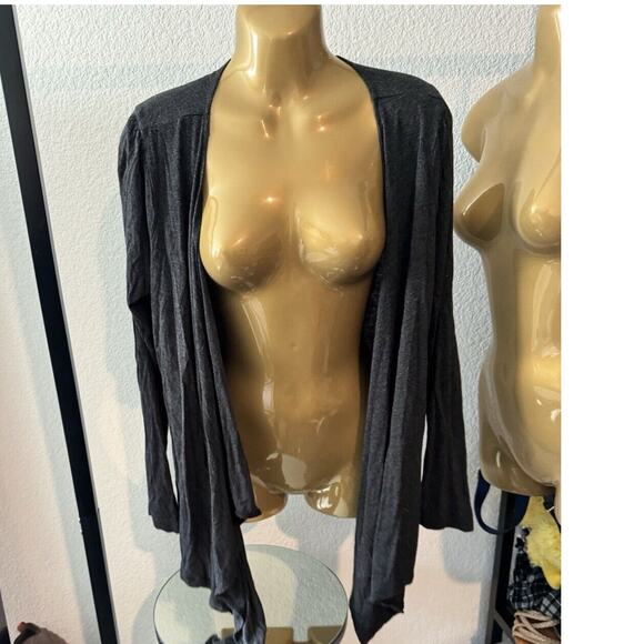 Neiman Marcus Viscose Wrap Gray Lightweight Cover Shirt‎ Cardigan M - Picture 1 of 4